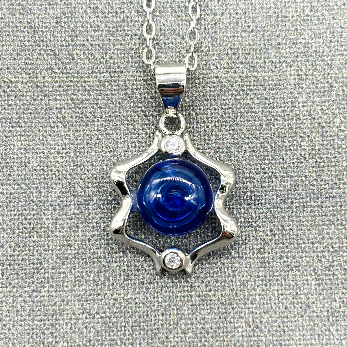 Sterling Silver Zodiac Aroma Necklace - Gemini May - June | Perfect Birthday Gift | Energy &amp; Healing | Diffuse on the go